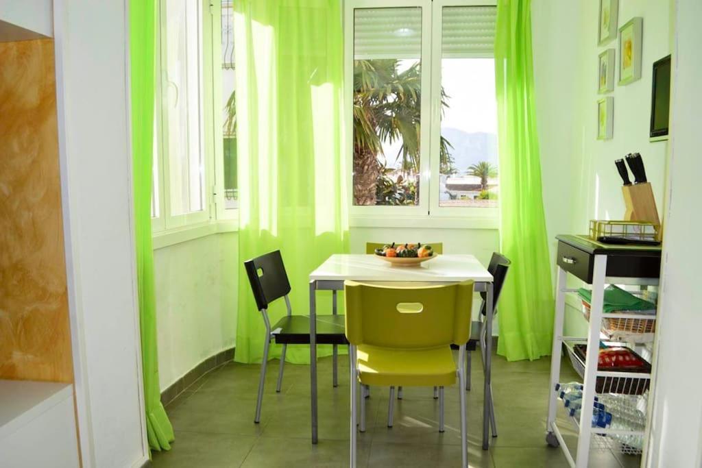 Mira Montgo Las Marinas Apartment *
