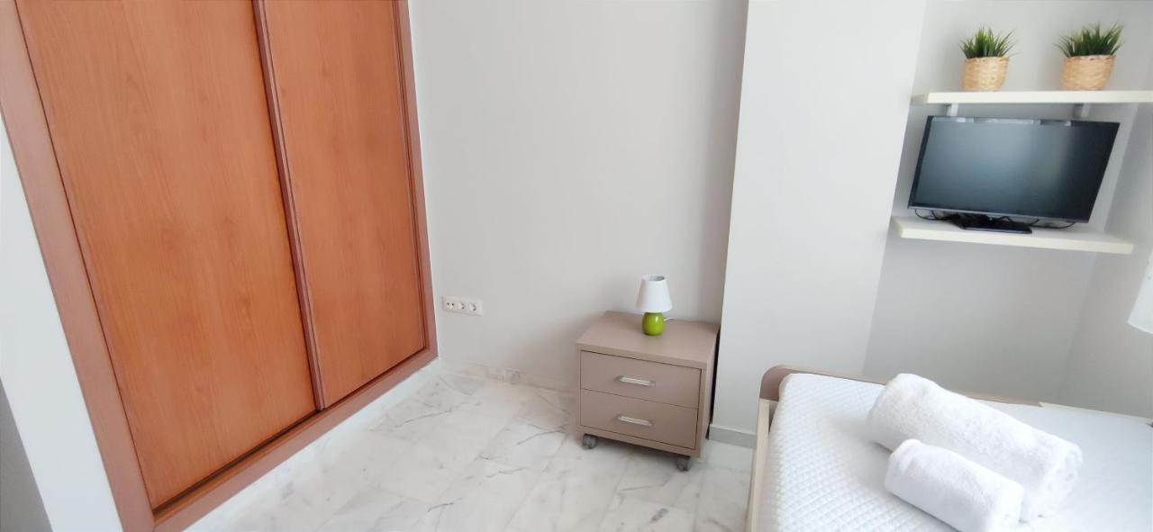 Zephyrus By Costa Apartment