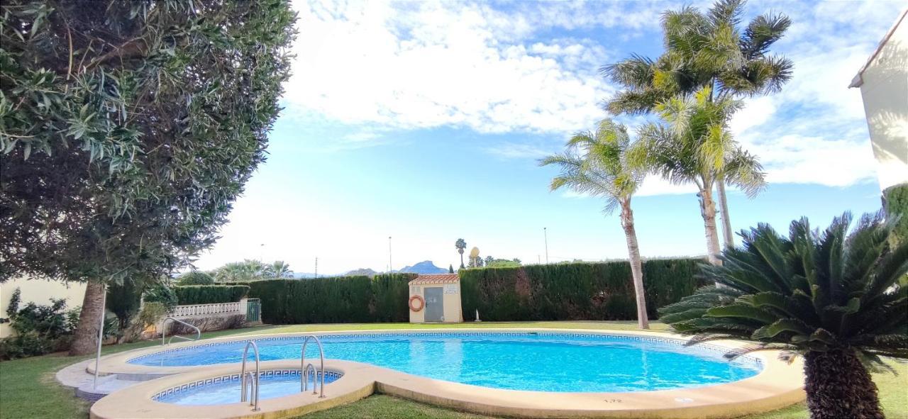 La Giralda By Costa Apartment Denia