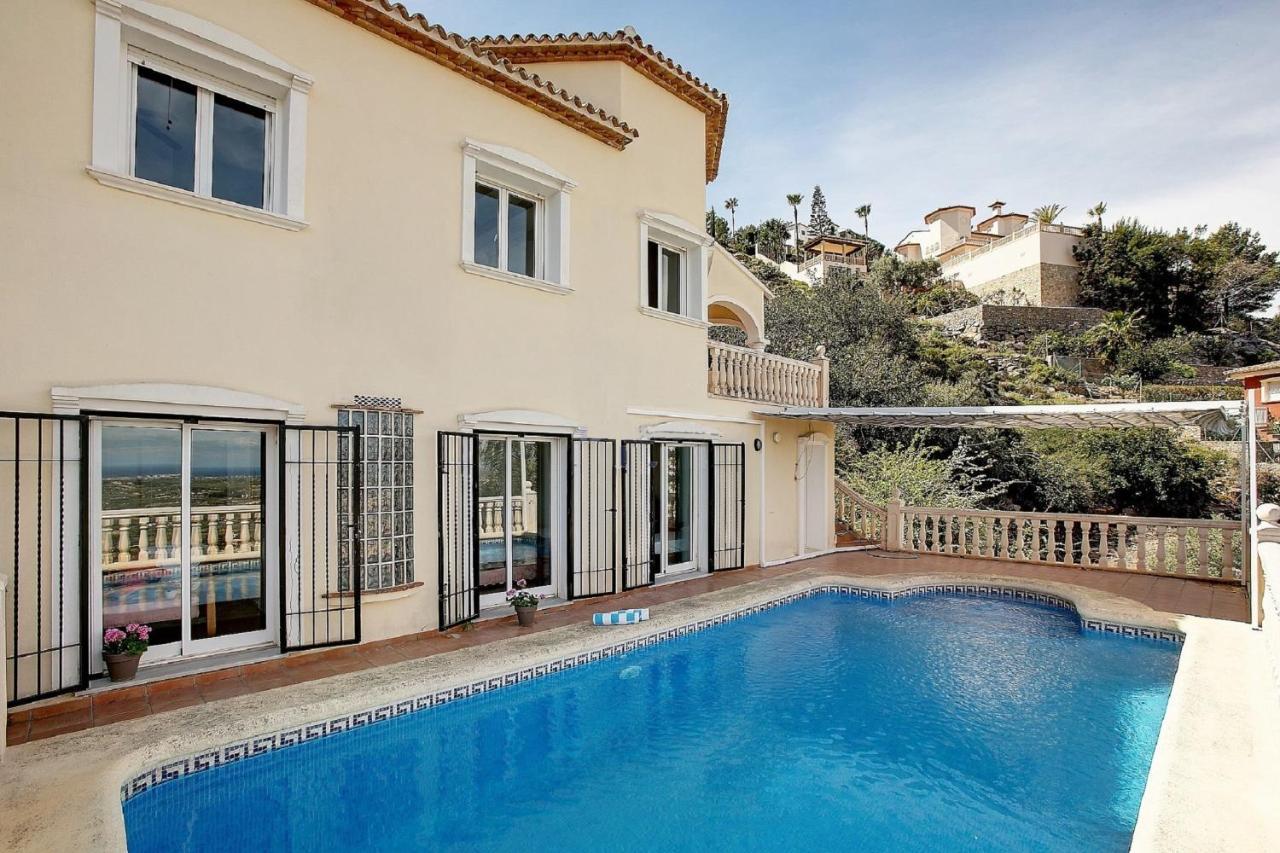Amanda: 4 Bedroom With Stunning Views Villa
