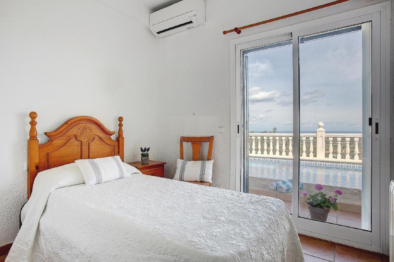 Amanda: 4 Bedroom With Stunning Views Dénia