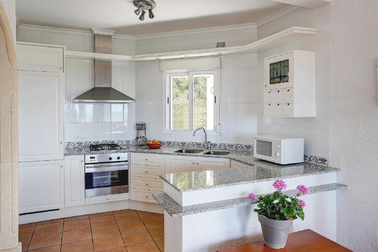 Amanda: 4 Bedroom With Stunning Views *