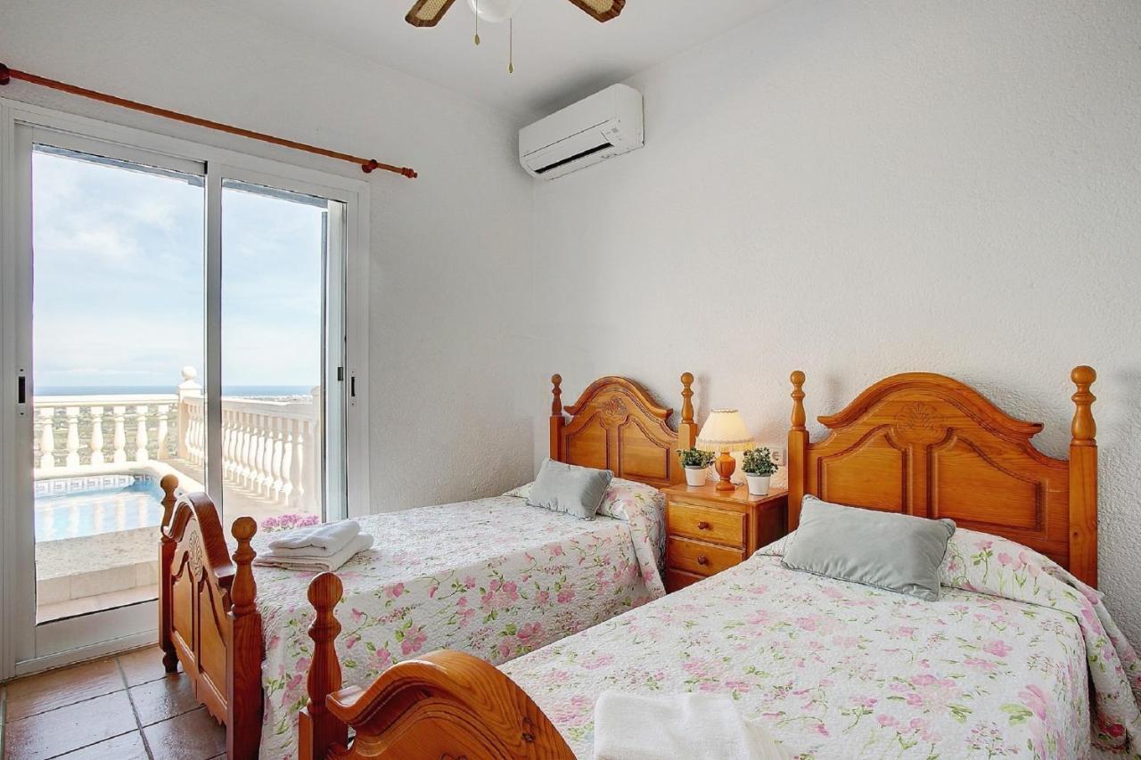 Amanda: 4 Bedroom With Stunning Views Dénia