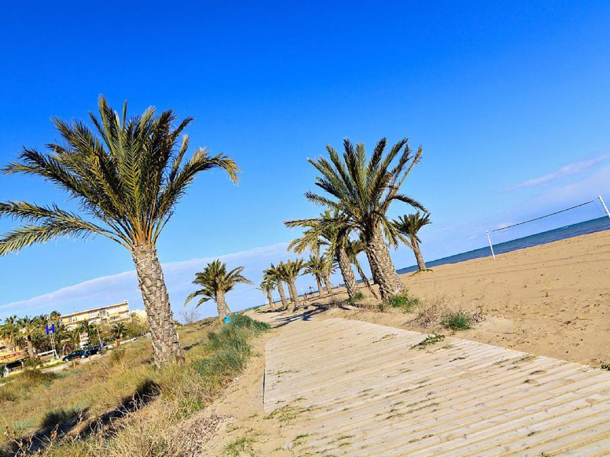 Precioso Atico A 200 M. De La Playa. Espectacular Terraza.