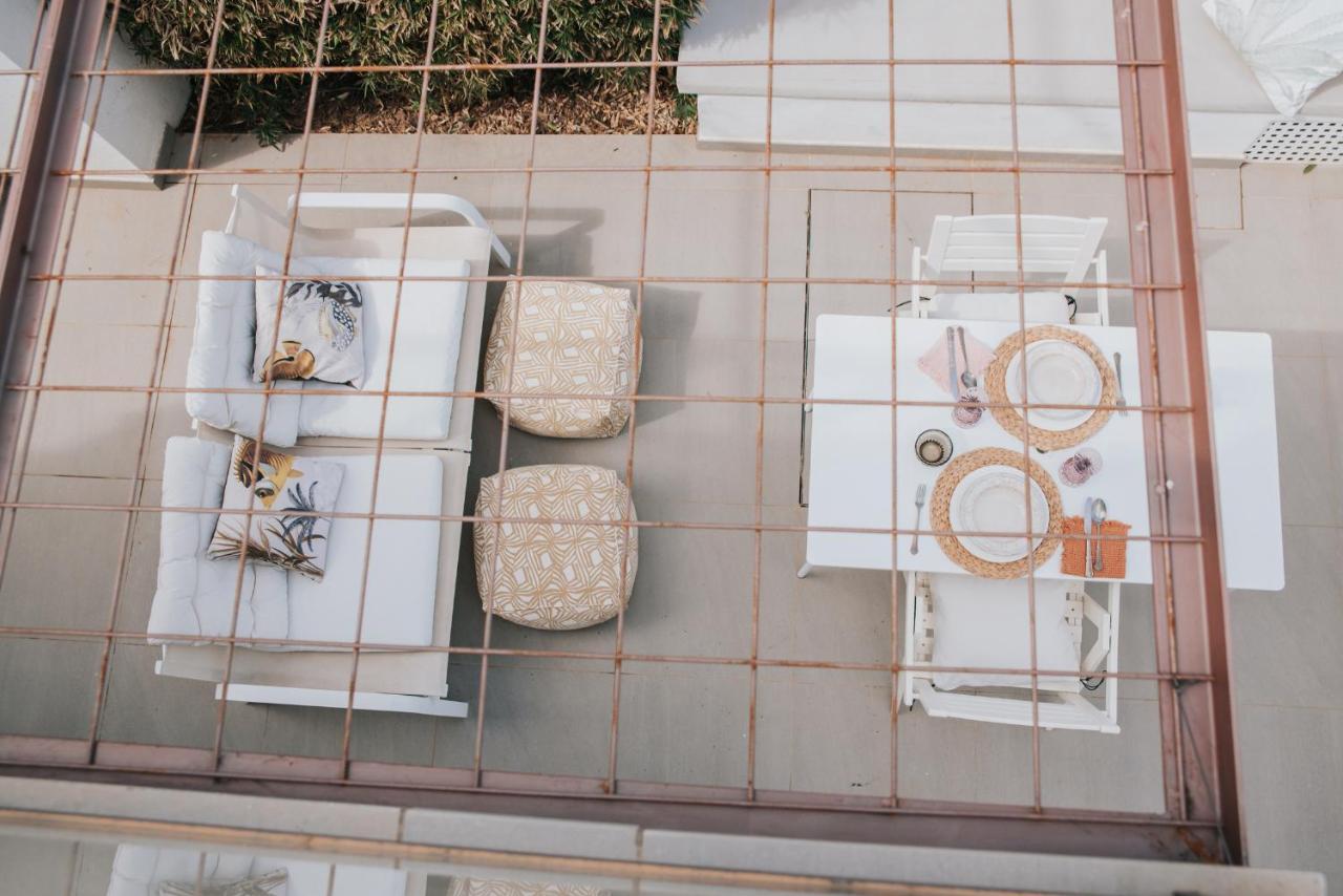 Apartment House *
