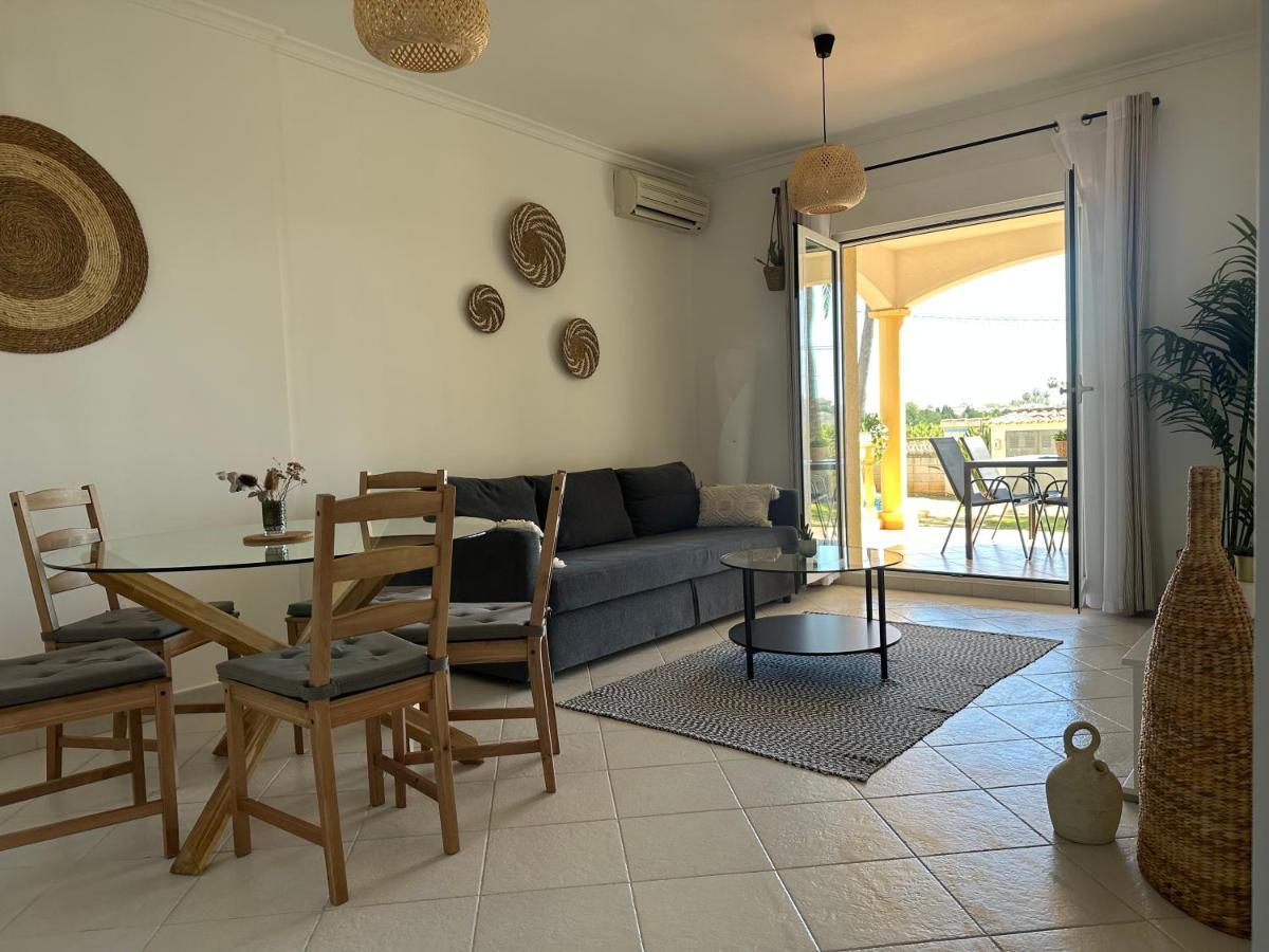 La Giralda Apartment *