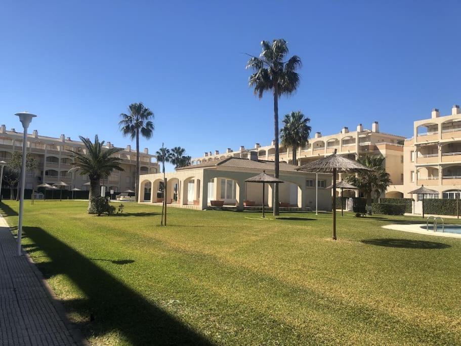 Apartamento Bahia De En Primera Linea De Playa-serviden Dénia