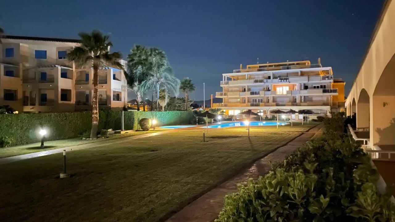 Apartamento Denia. Bajo En Primera Linea