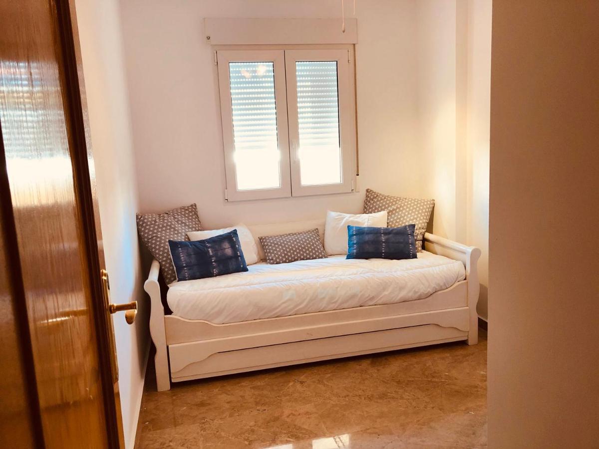 Apartamento Denia. Bajo En Primera Linea Denia