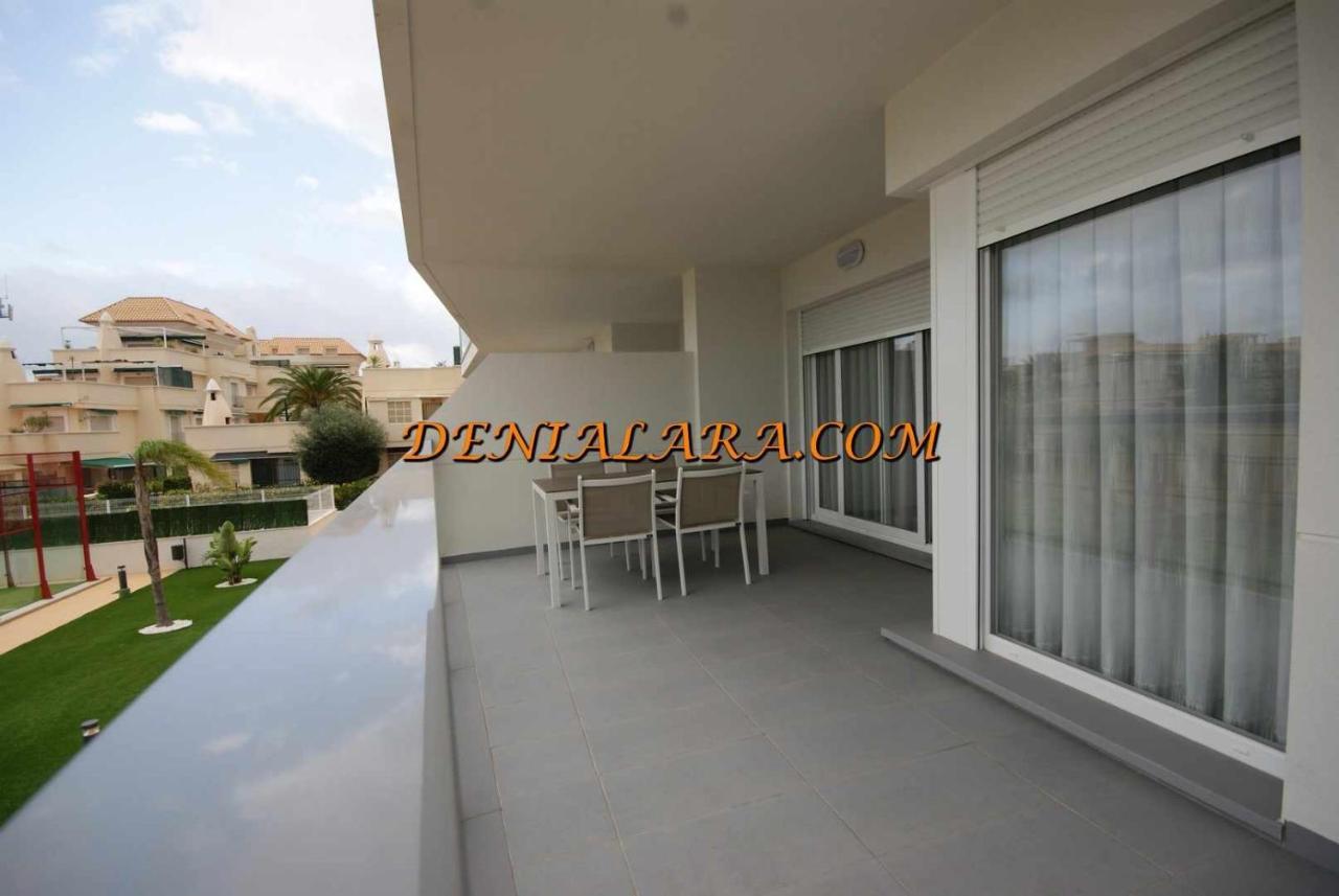 V21 Piso De 2 Urb Victoria Playa Ii *