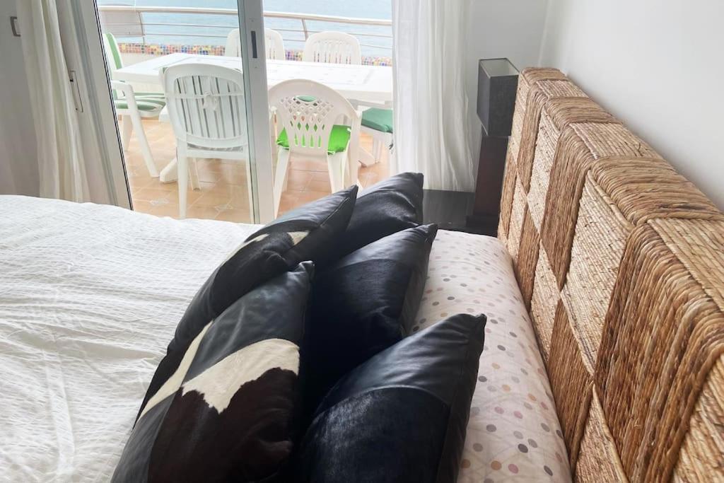 En Primera Linea De Playa Con Piscina Y Garaje Gratuito Apartment *