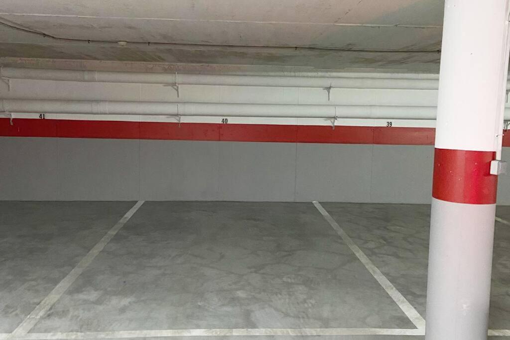 Apartment En Primera Linea De Playa Con Piscina Y Garaje Gratuito Denia