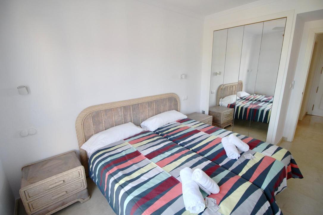 Atico Con Piscina Privada En Primera Linea Denia
