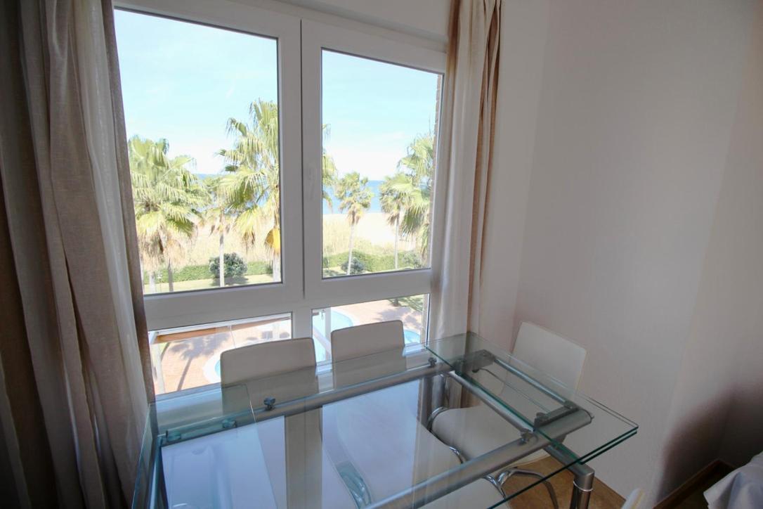 Apartment Atico Con Piscina Privada En Primera Linea