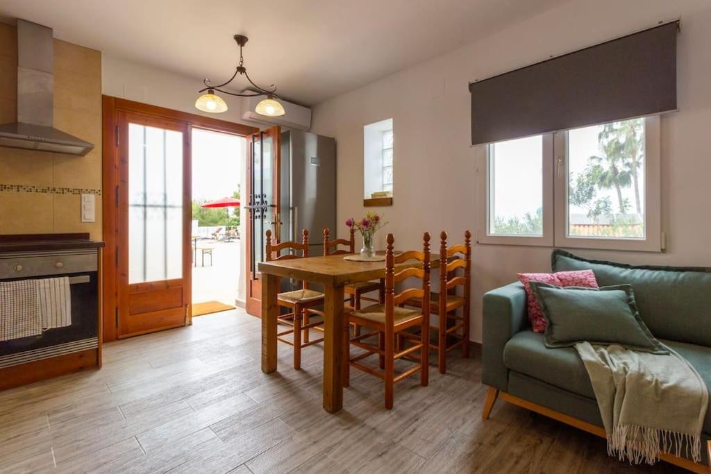 House With Swimming Pool And Amazing Sea And Mountain Views In Montgo, * Dénia