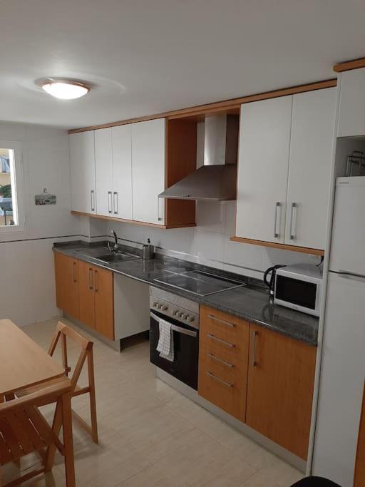 Two Bed Two Bathrooms Ground Floor With Pool View