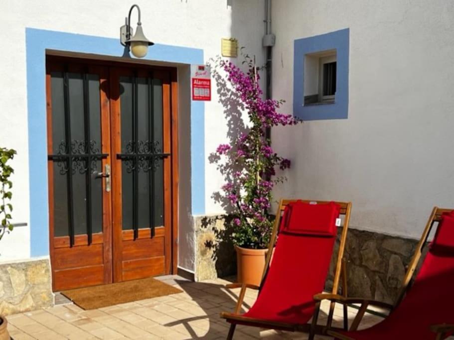 Сasa de vacaciones House With Swimming Pool And Amazing Sea And Mountain Views In Montgo,