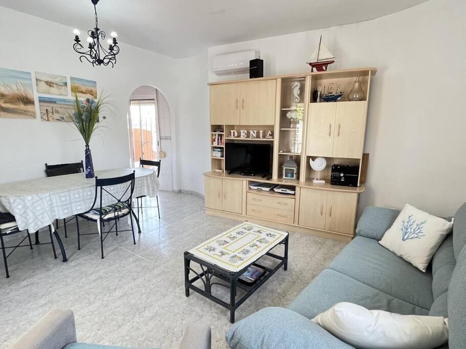 Bassetes By El Conserje Holiday home Denia