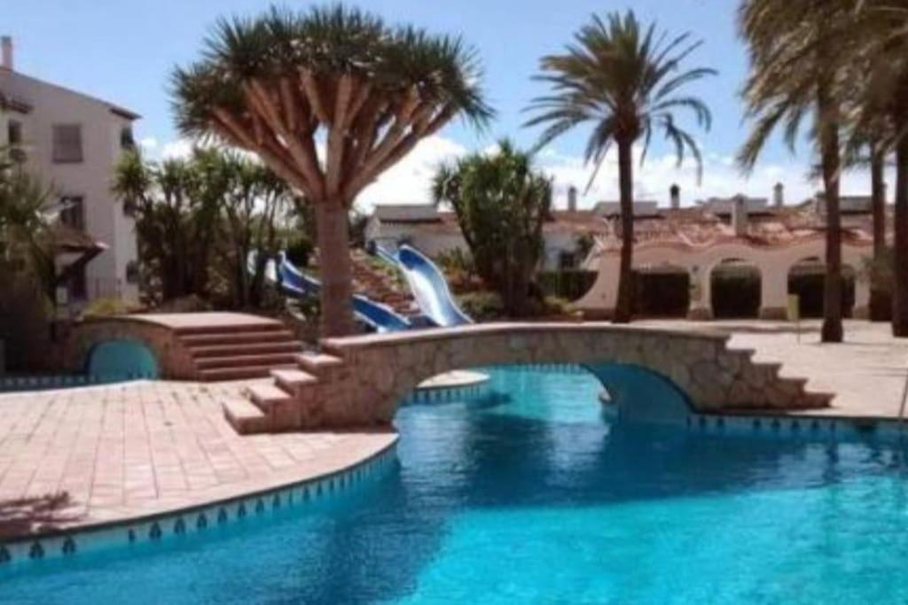 En Denia, Urbanizacion El Palmar Con Piscina, Toboganes Y Chiringuito Apartamento Dénia