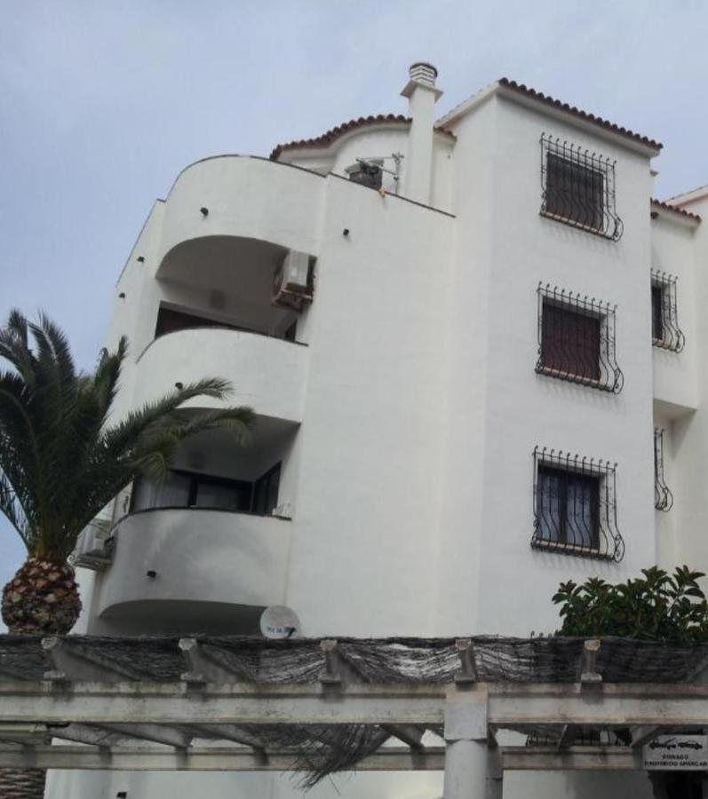 En Denia, Urbanizacion El Palmar Con Piscina, Toboganes Y Chiringuito Dénia