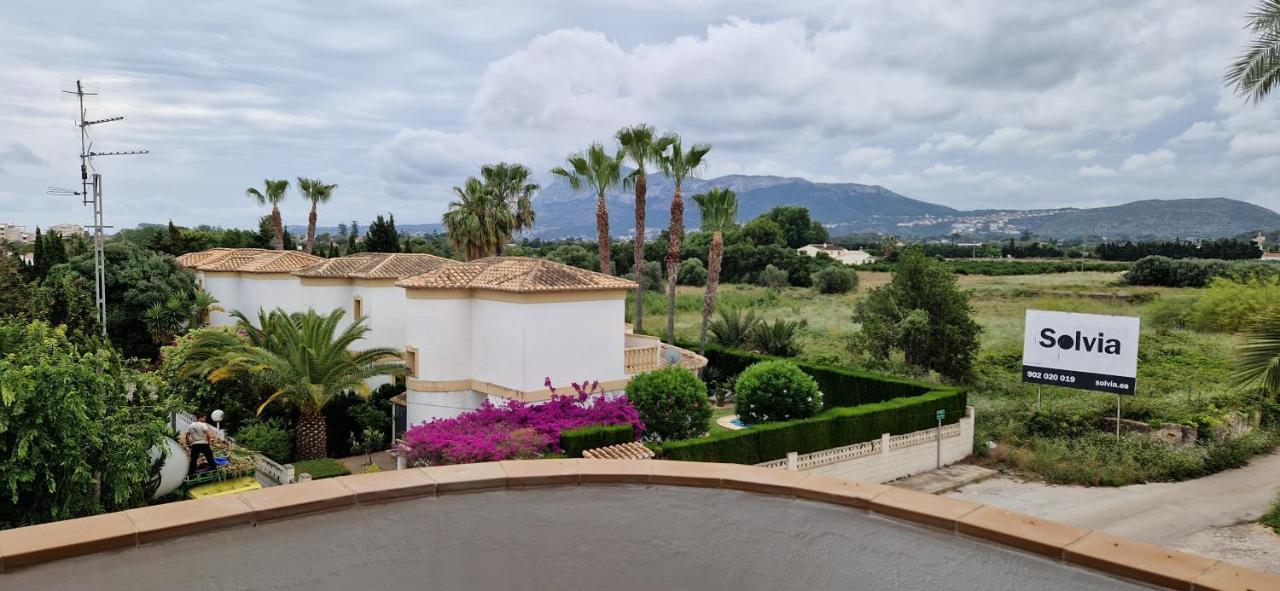 En Denia, Urbanizacion El Palmar Con Piscina, Toboganes Y Chiringuito Apartamento
