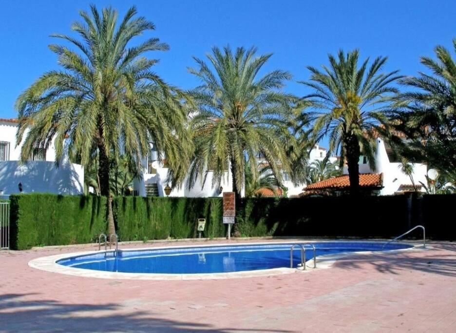 Apartamento En Denia, Urbanizacion El Palmar Con Piscina, Toboganes Y Chiringuito