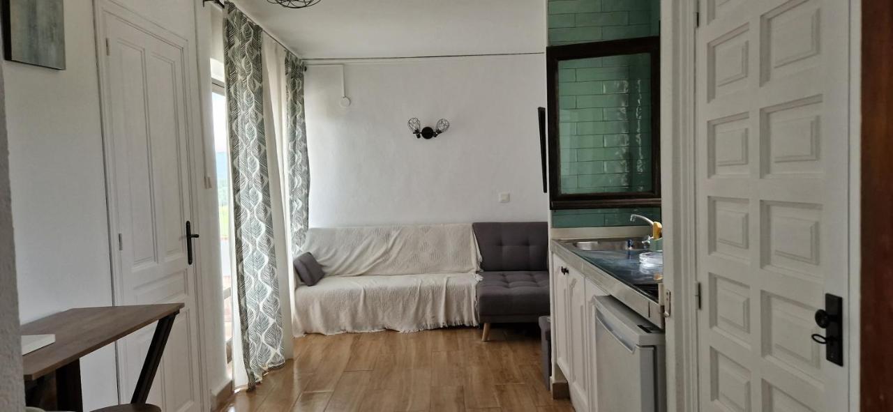 En Denia, Urbanizacion El Palmar Con Piscina, Toboganes Y Chiringuito Apartamento Dénia