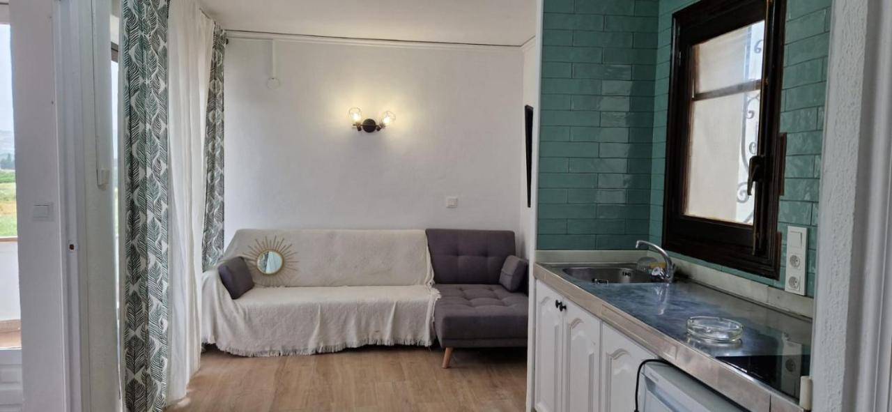 En Denia, Urbanizacion El Palmar Con Piscina, Toboganes Y Chiringuito Dénia