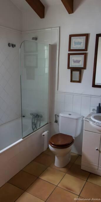 Familiar En La Montana, Con Acceso A Piscina Holiday home