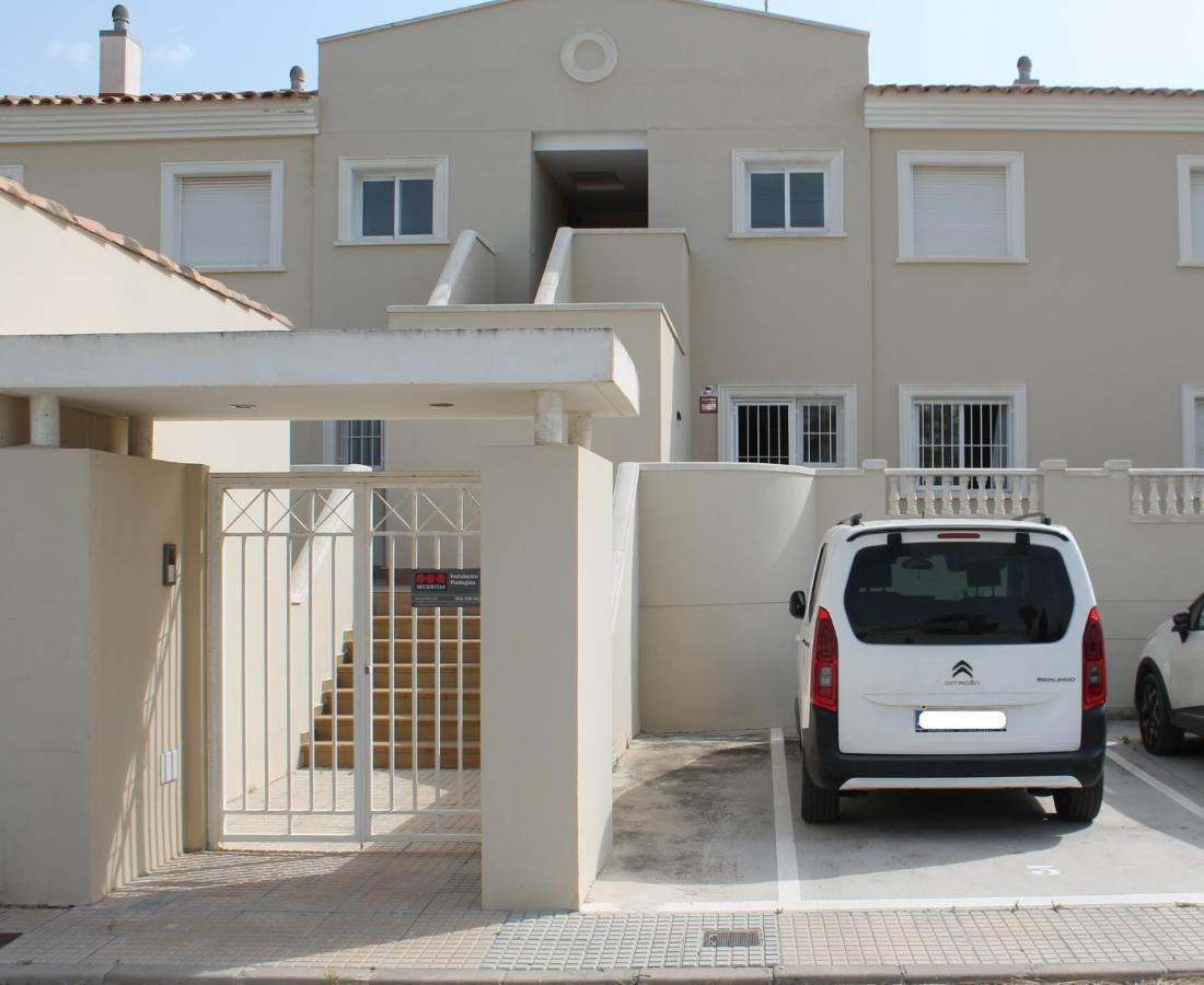 Nuevo En Urbanizacion A 250 Metros De La Playa Apartamento Dénia