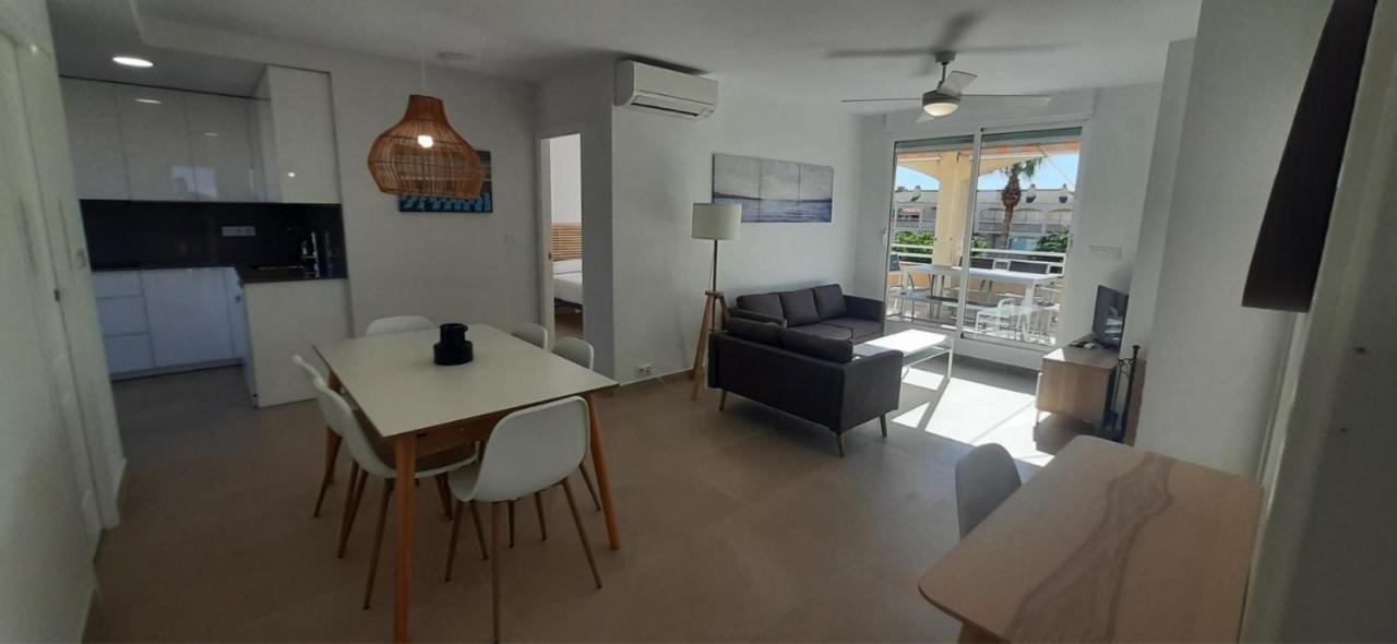 Apartamento Atico En Urb Bahia De De Vacaciones Mar Por Medio Dénia
