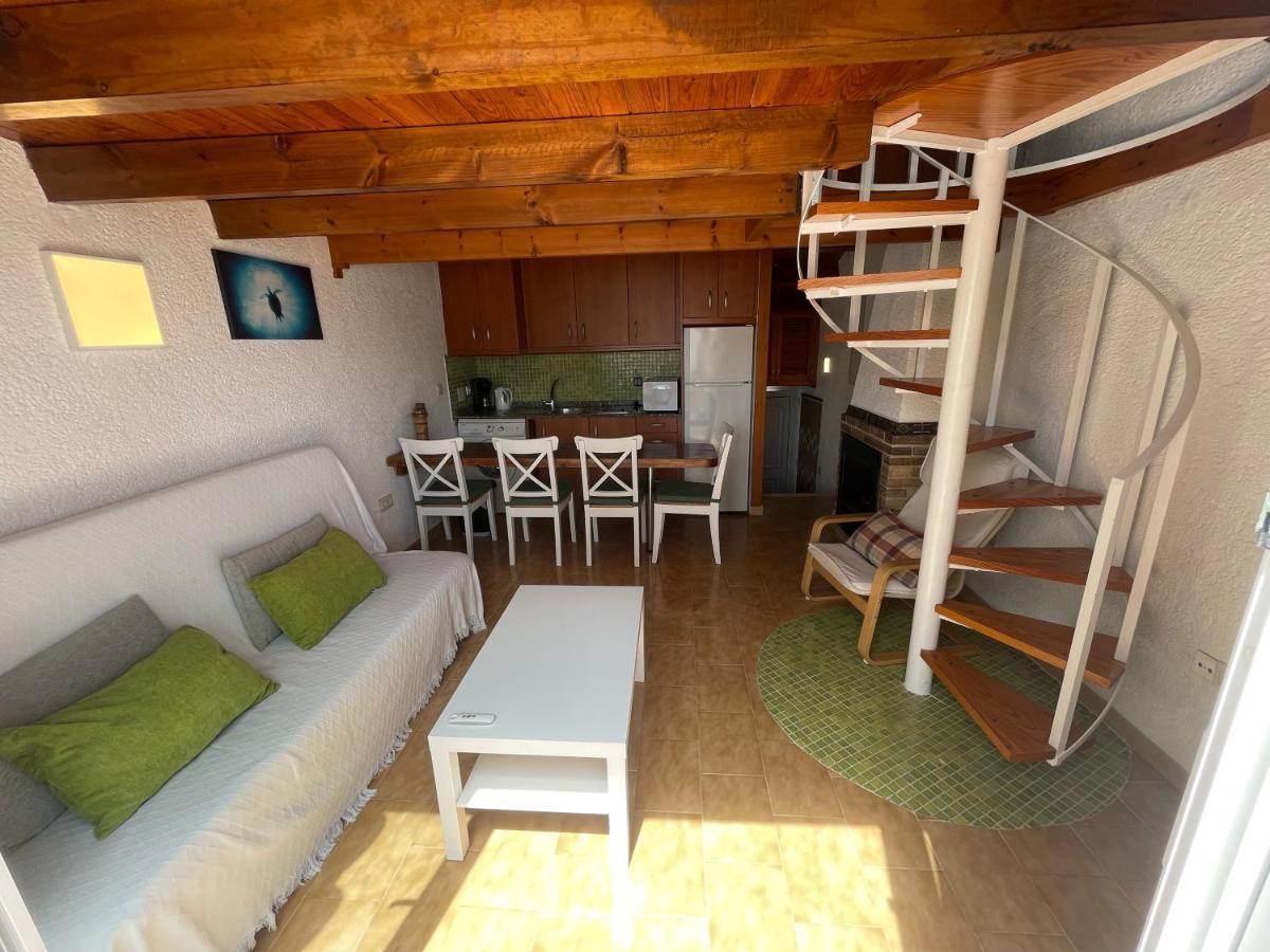Playa Del Sol, 1 Frente Al Mar, By Bookindenia Apartamento