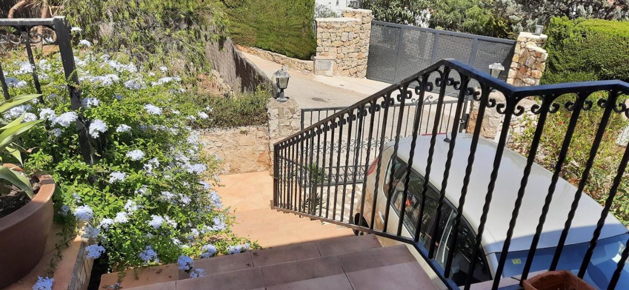 Anacasa Con Piscina Montgo Ch3215