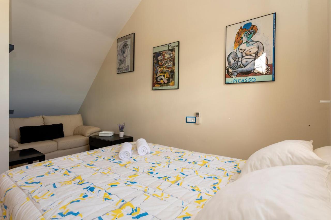 Caleta, Atico, 3 Frente Al Mar, By Bookindenia Apartamento *