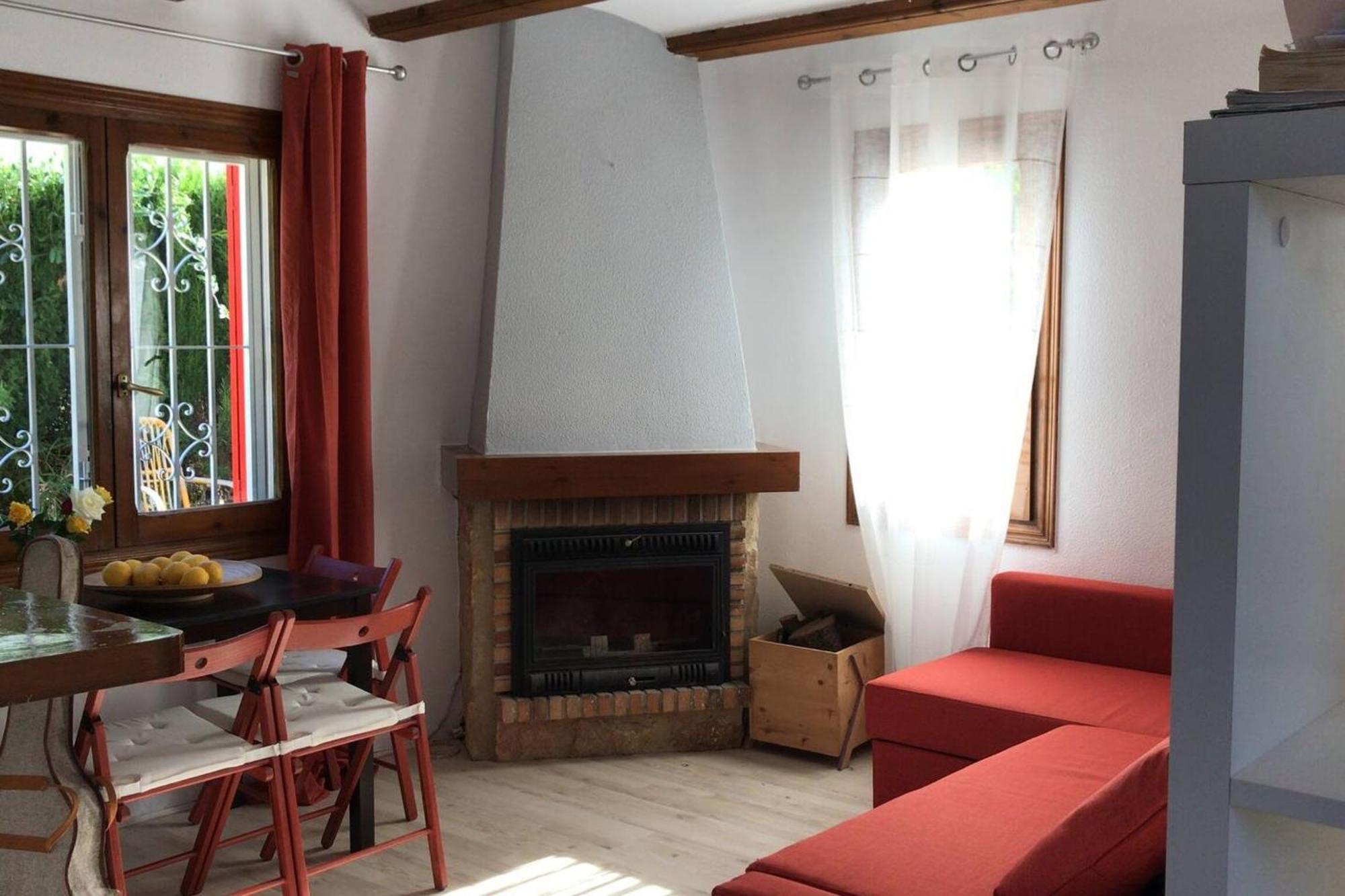2 Bedrooms House With Shared Pool Terrace And Wifi At 2 Km Away From The Beach *