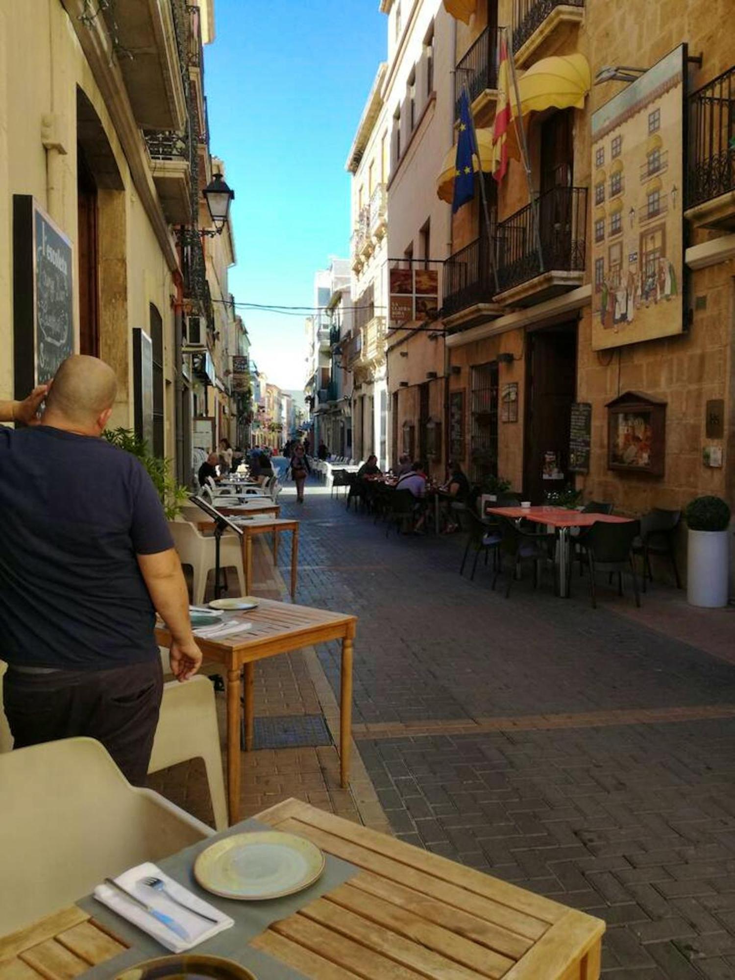 Charming In With Shared Pool 45m² Apartment