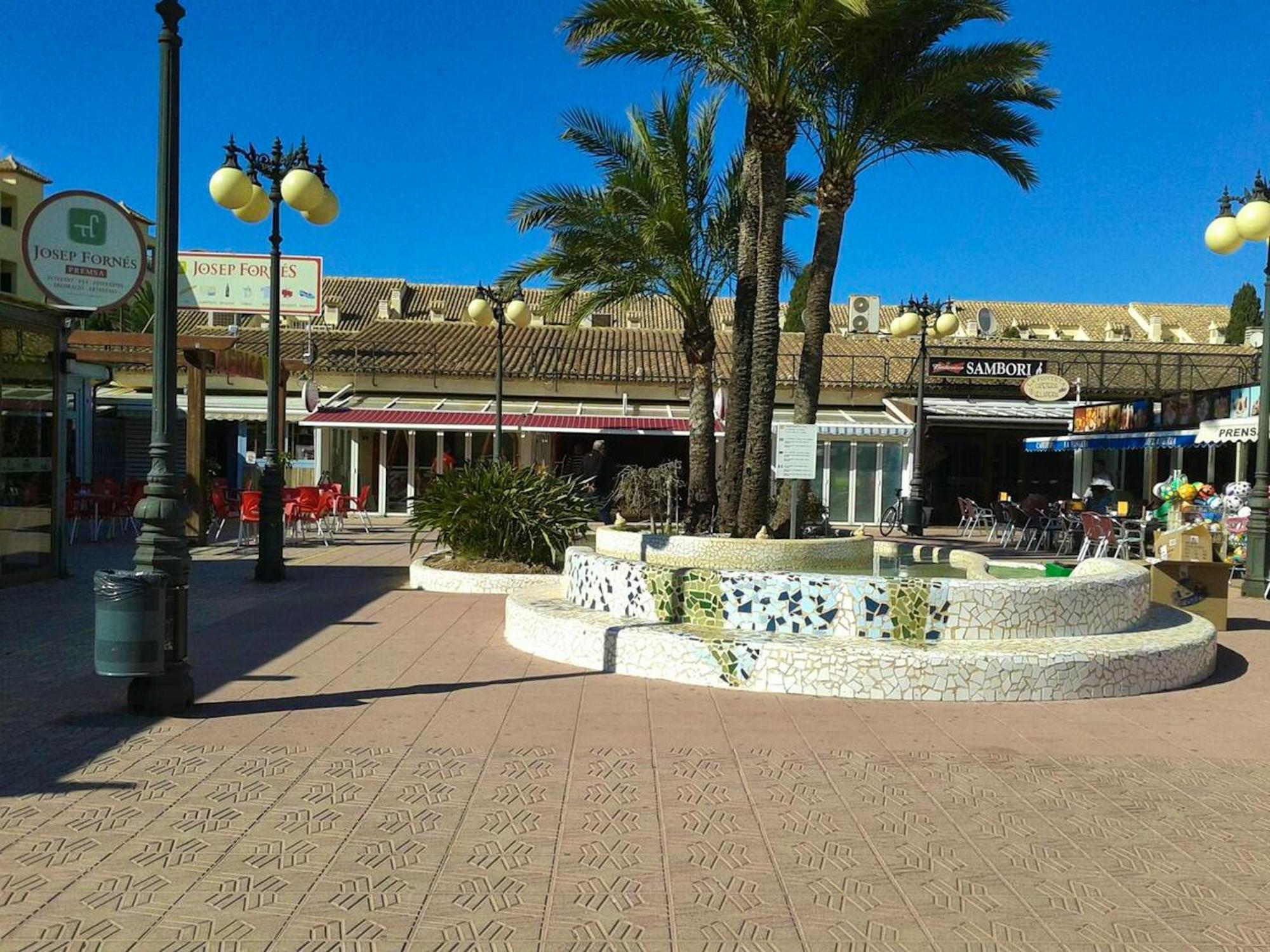 Charming In With Shared Pool 45m² Apartment *