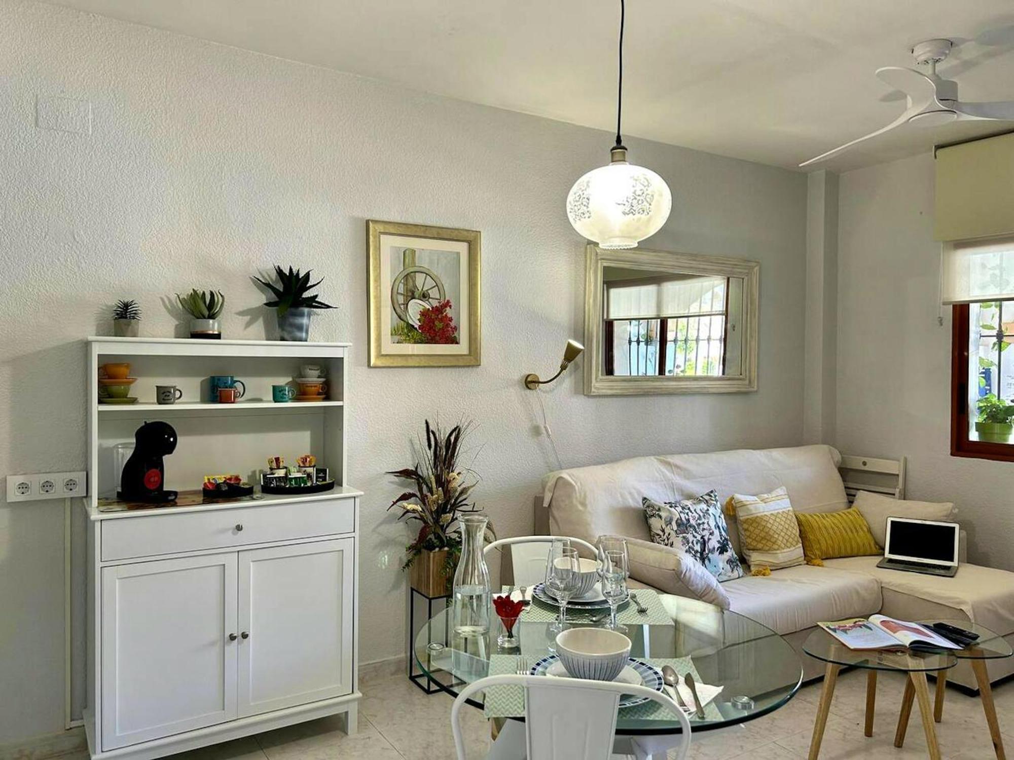 Charming In With Shared Pool 45m² *