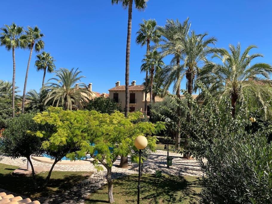Сasa de vacaciones Adosado En Con Gran Jardin Dénia