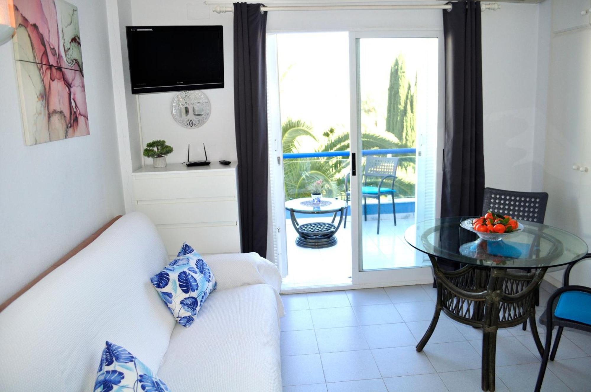 Apartamento Cala Blanca Studio, By Bookindenia Dénia