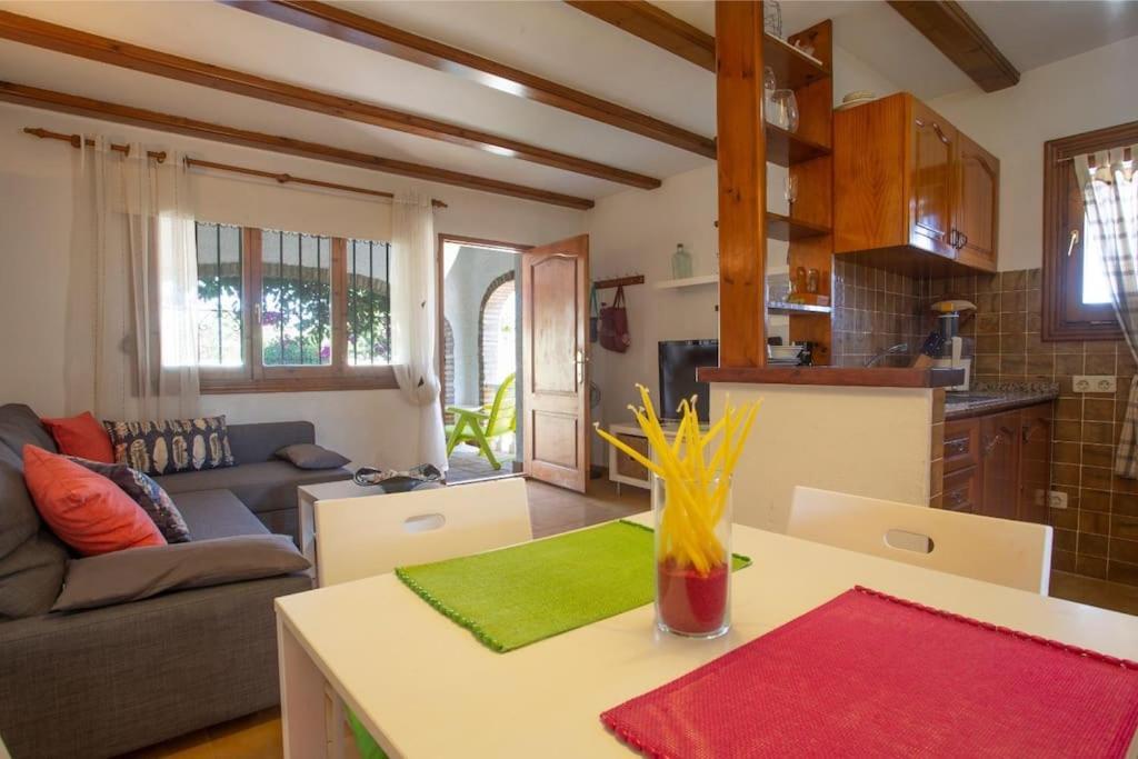 Casa En Con Piscina Y Jardin