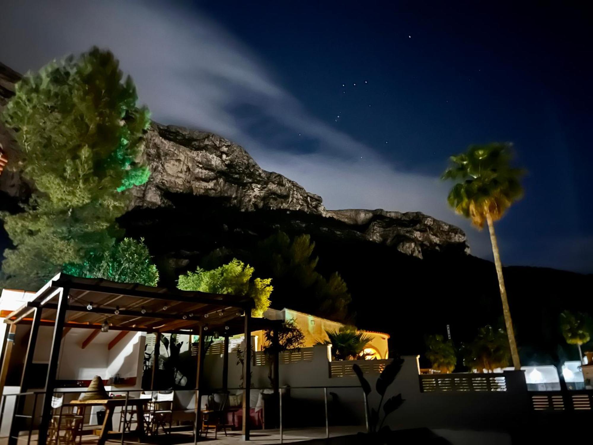 House With Swimming Pool And Amazing Sea And Mountain Views In Montgo, Сasa de vacaciones *