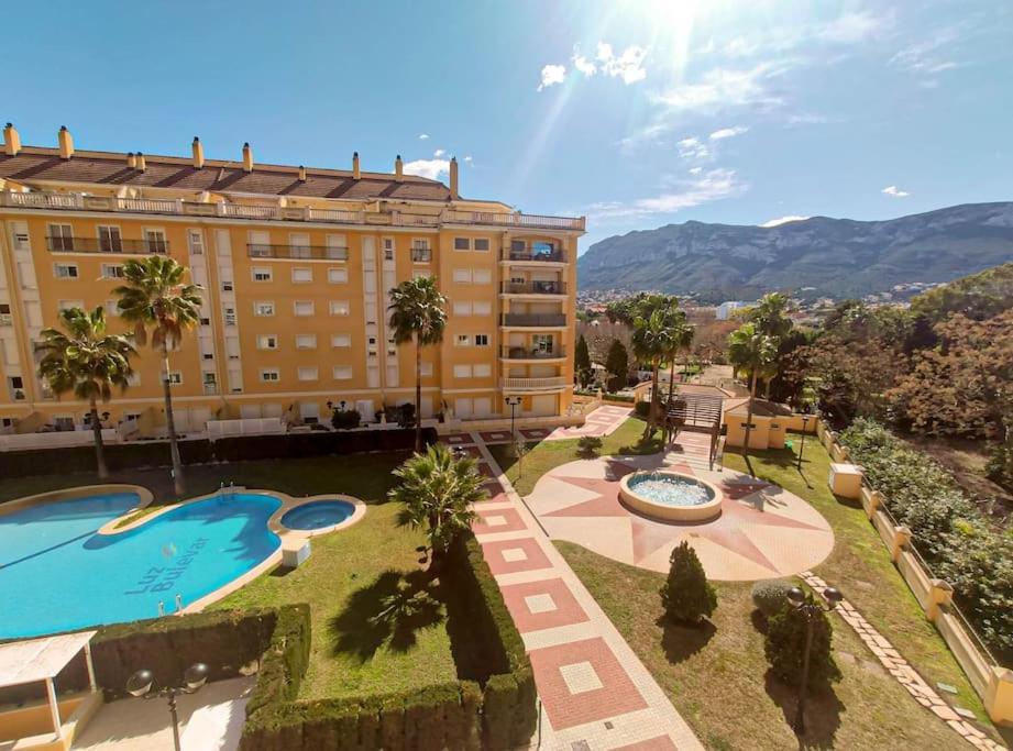 Con Piscina Y Vistas A La Montana Apartment Denia