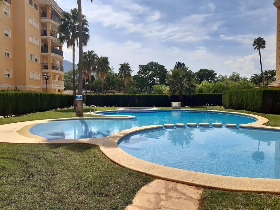Con Piscina Y Vistas A La Montana *