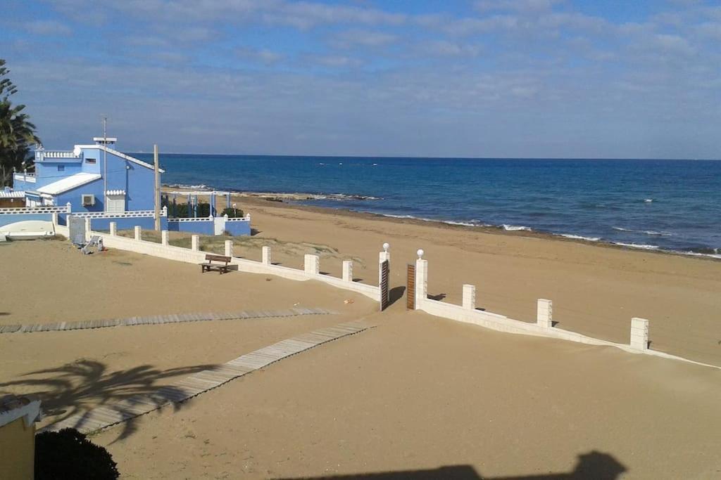 Primera Linea De Playa. Dénia