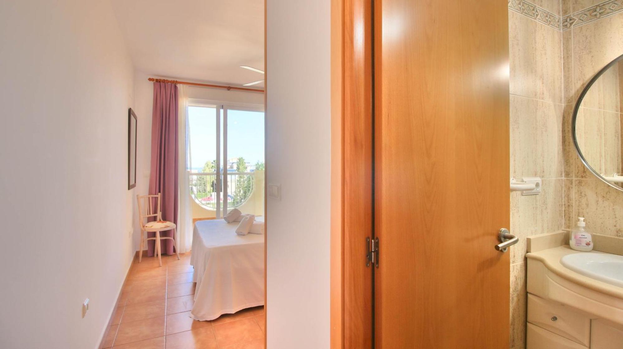 Residencial Playa Sol Iii Apartment *
