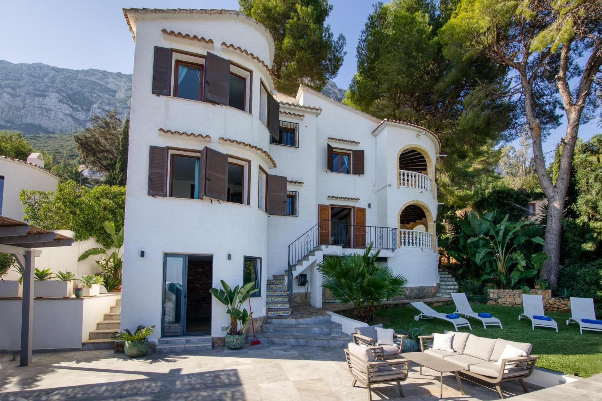 Vista Del Mar Villa *