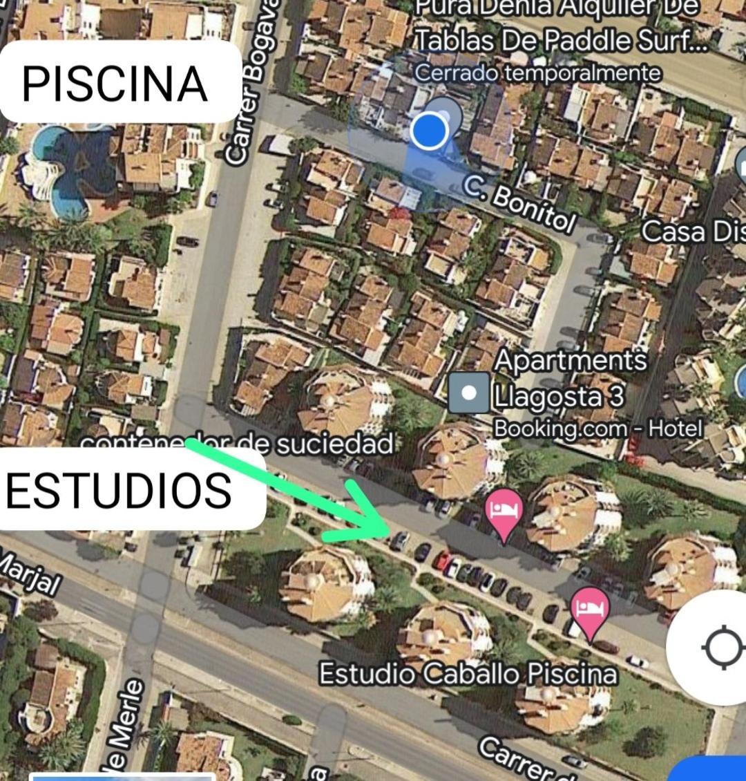 Estudio Dos Personas Pura Denia