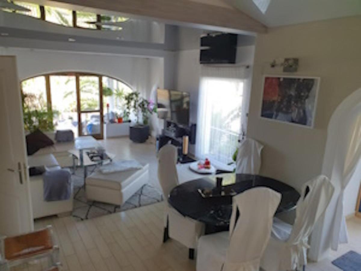 Coma Apartment