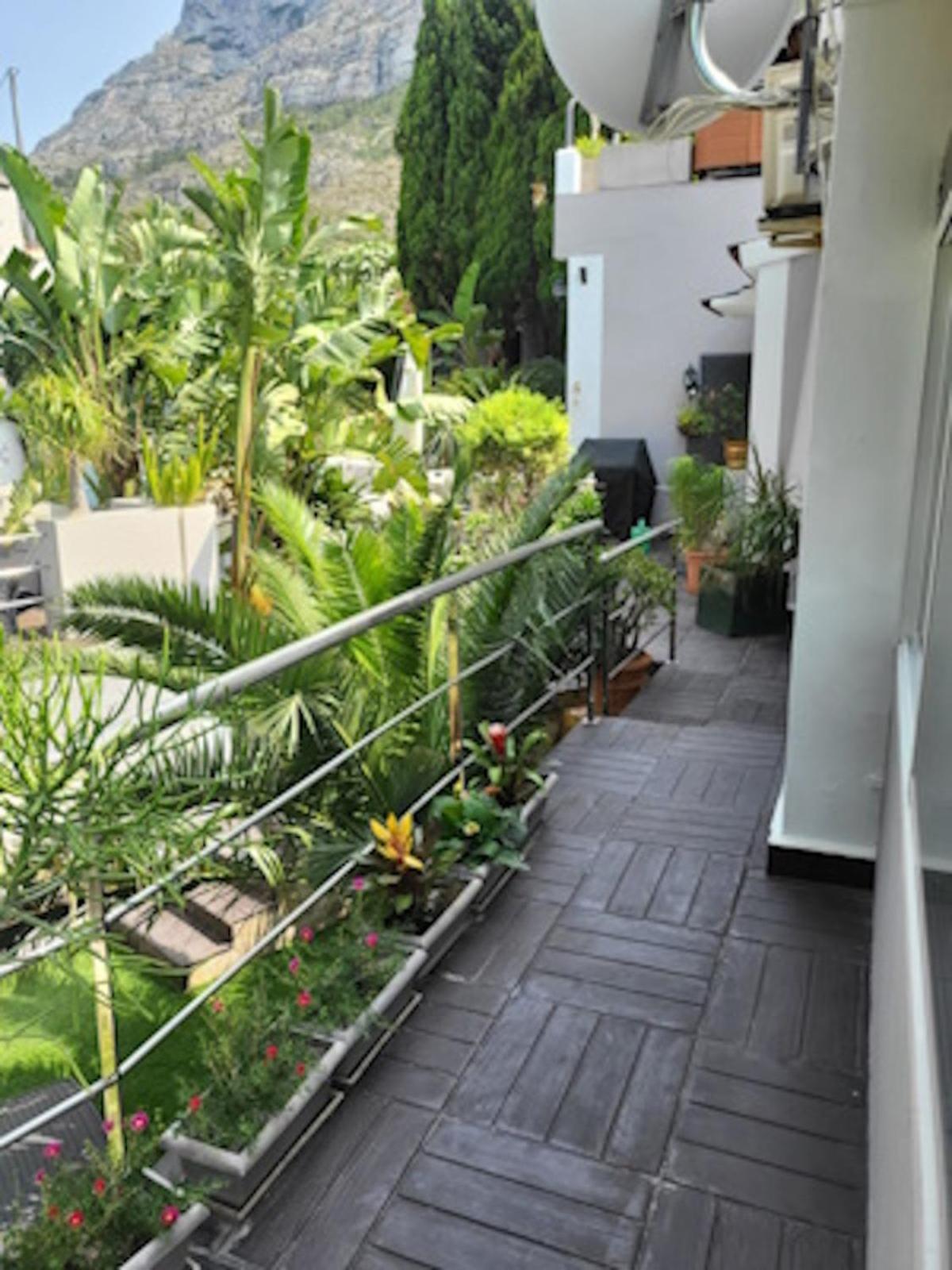 Coma Apartment